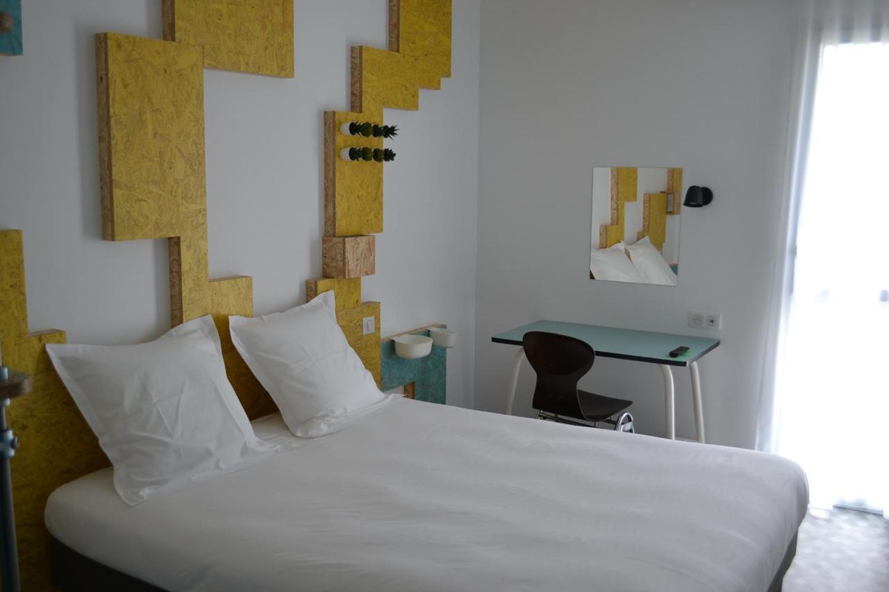 Greet Hotel Rennes Pace Exteriör bild